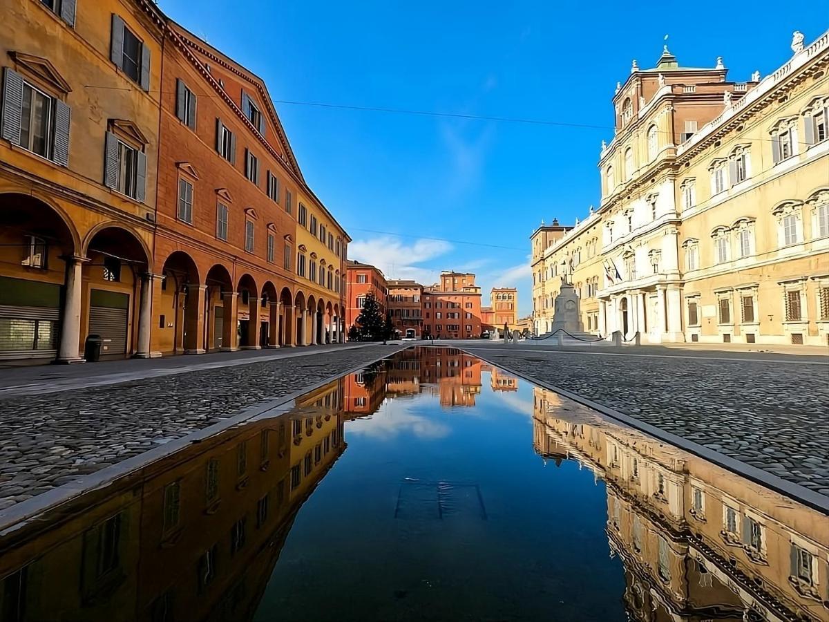 Luxury Apartment Next To The Francescana Modena Exterior photo